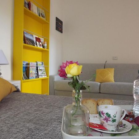Flamingo Guest House- Rooms أولبيا المظهر الخارجي الصورة