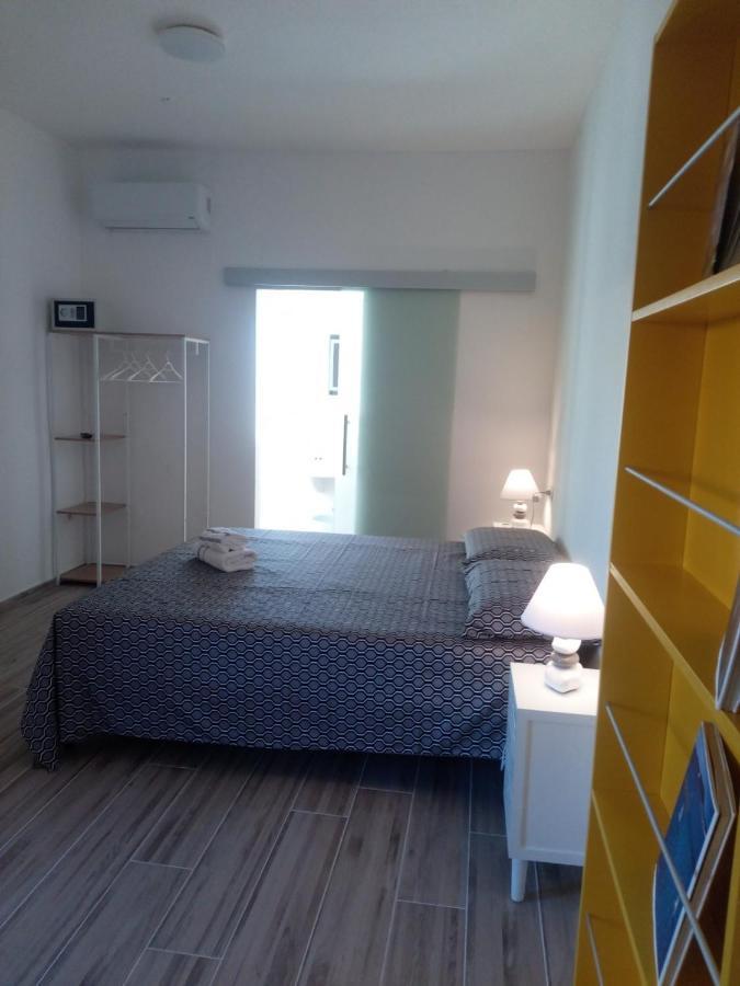 Flamingo Guest House- Rooms أولبيا المظهر الخارجي الصورة