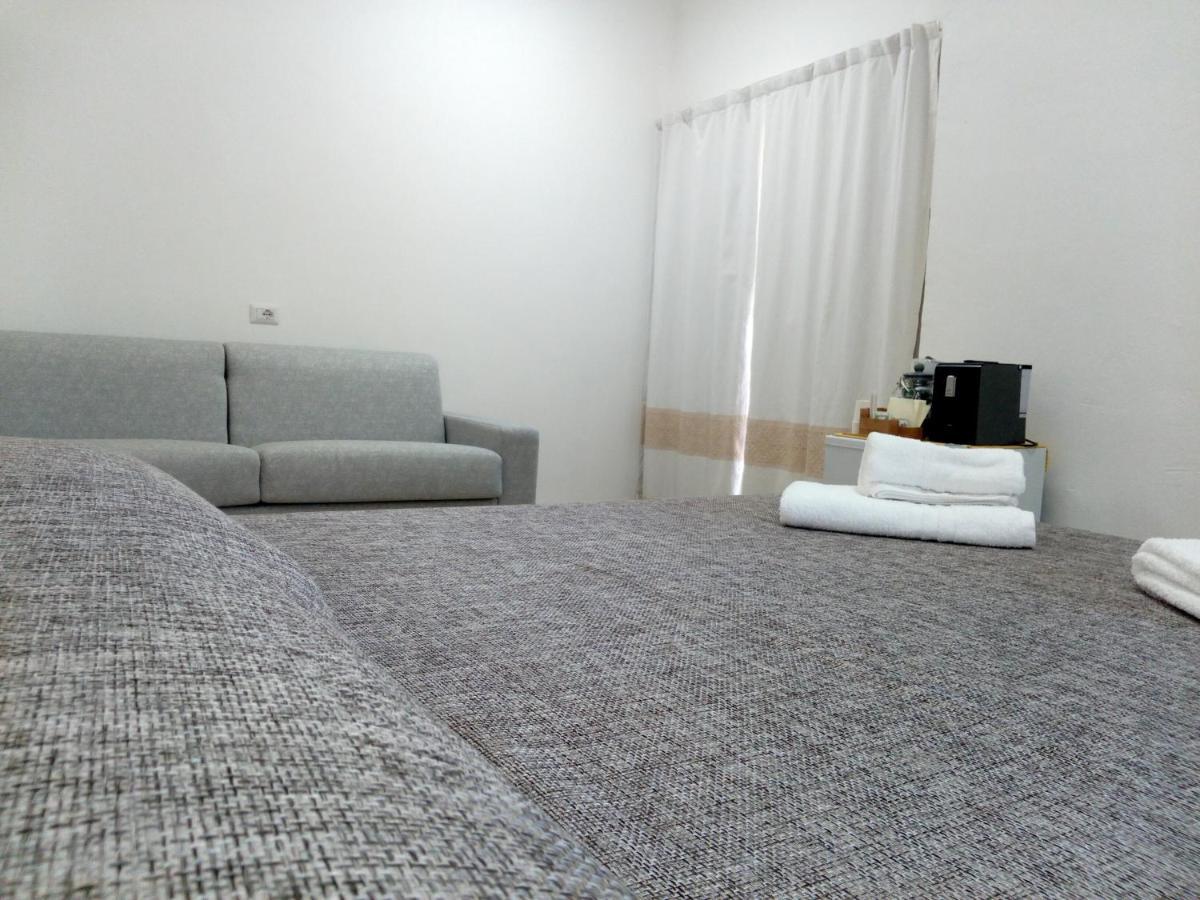 Flamingo Guest House- Rooms أولبيا المظهر الخارجي الصورة