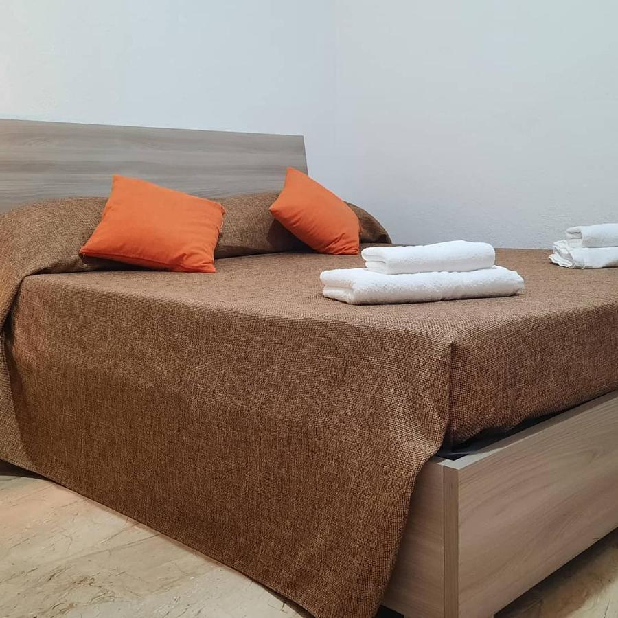 Flamingo Guest House- Rooms أولبيا المظهر الخارجي الصورة