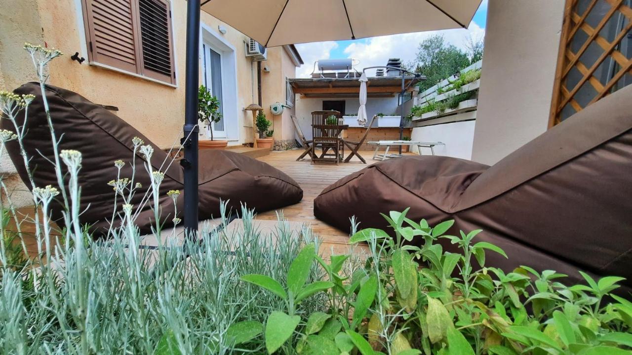 Flamingo Guest House- Rooms أولبيا المظهر الخارجي الصورة